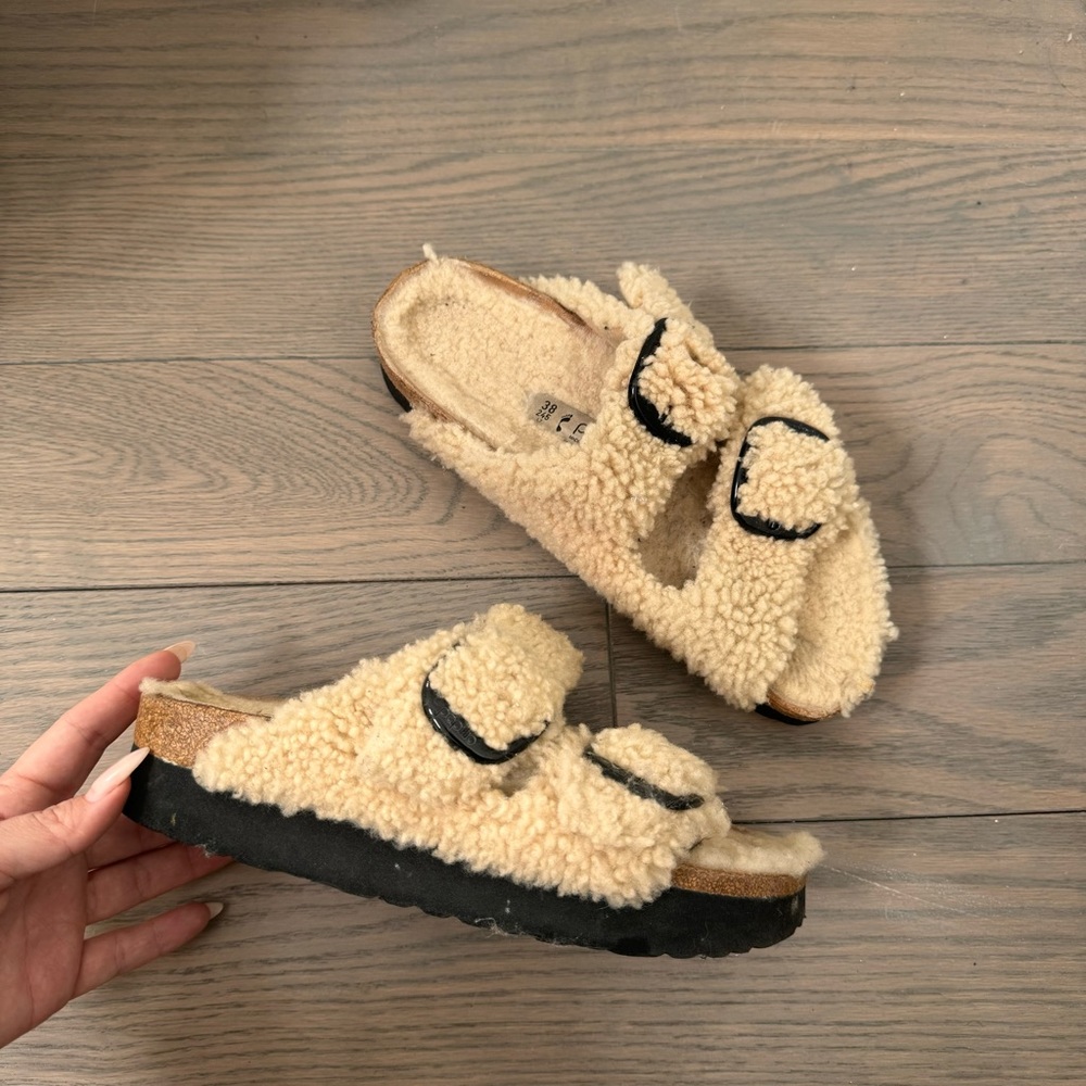 Birkenstock Arizona Big Buckle Shearling 38 Shearling Teddy Eggshell Platform